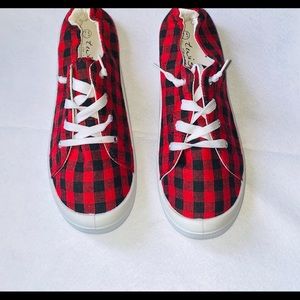 7.5 red and white plaid sneakers.